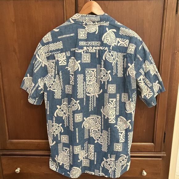 Pacific Legend Mens Large Hawaiian Shirt Blue Short Sleeve Wood Buttons Turtle - Picture 9 of 9